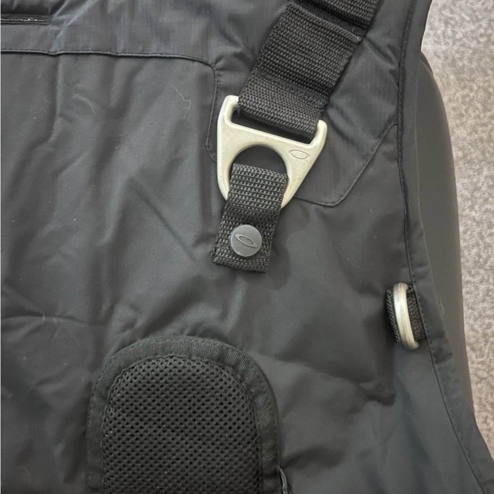Oakley AP Tactical Vest SUPER RARE VINTAGE - Excellent Condition L / XL - Picture 3 of 8